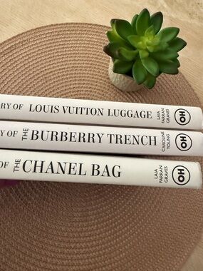 Story of fashion  🔥 Set of Decorative Fashion Books in White